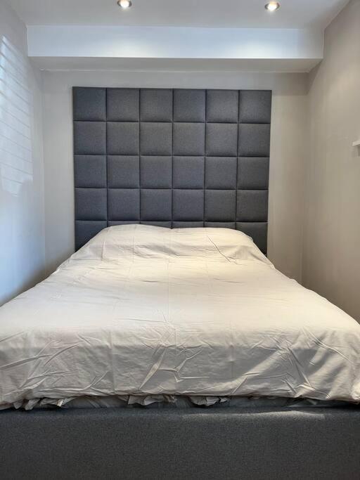 Gorgeous 2 Bed Loft Style Apartment Manchester Kültér fotó