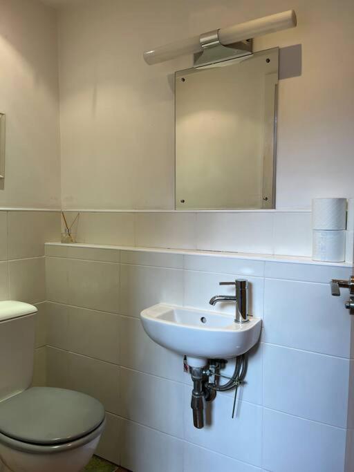 Gorgeous 2 Bed Loft Style Apartment Manchester Kültér fotó